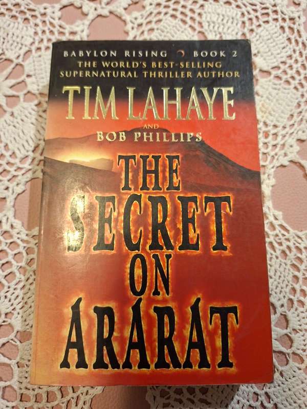 The Secret on Ararat  Tim LaHaye & Bob Phillips