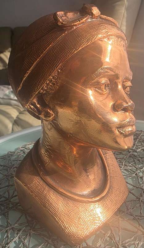 Bronze/Copper Statue - Shona Woman