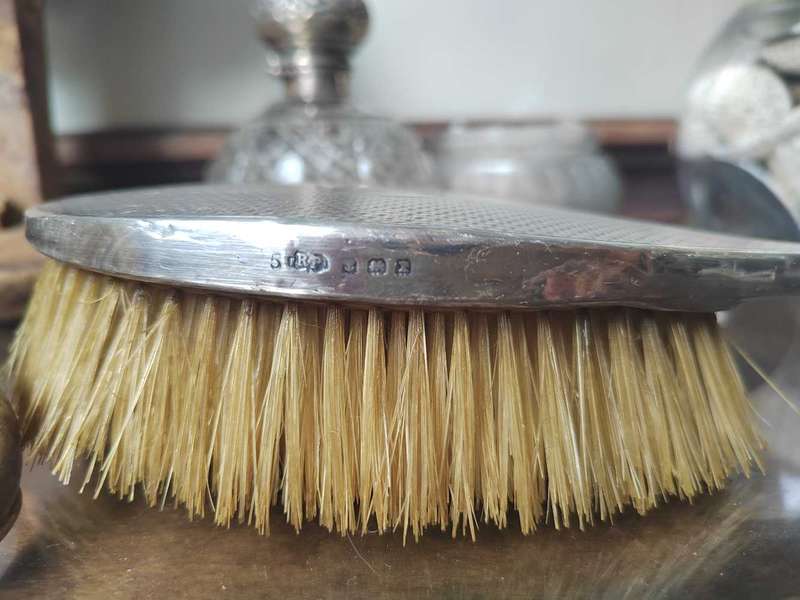 Silver Halmarked heavy Brush 209 grams