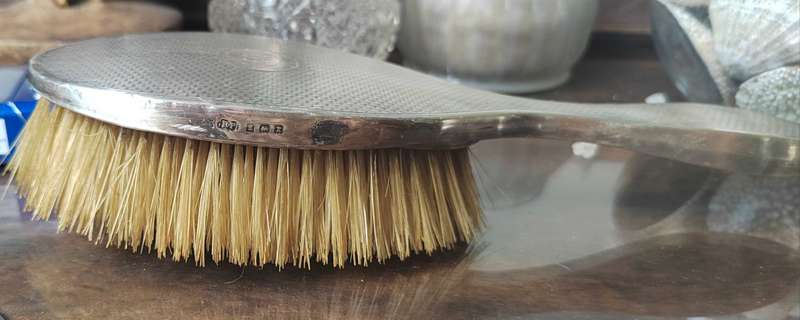 Silver Halmarked heavy Brush 209 grams
