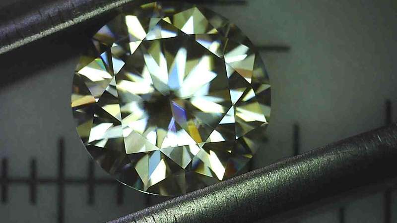 MOSSANITE DIAMOND