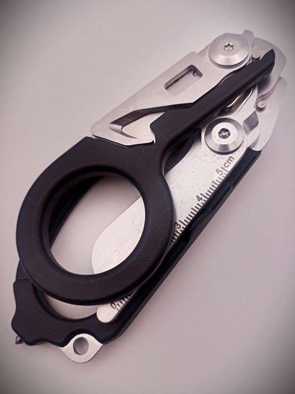 Multi-Functional Folding Tactical Emergency Response Shears (Black)