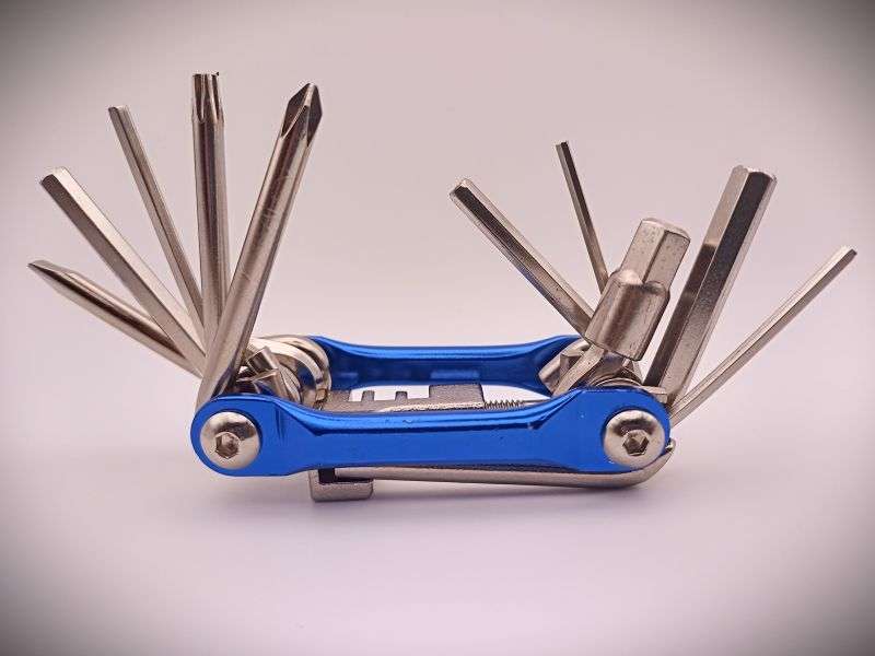 11-in-1 Multifunctional Bicycle Repair Tool (Blue)