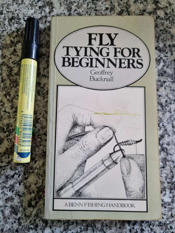 FLY TYING FOR BEGINNERS GEOFFREY BUCKNALL A Benn Fishing Handbook  ( flyfishing  trout )