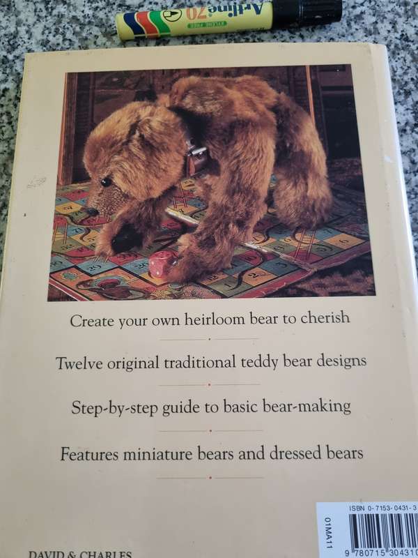 MAKING TRADITIONAL TEDDY BEARS 12 collectable designs Brian and Donna GIBBS