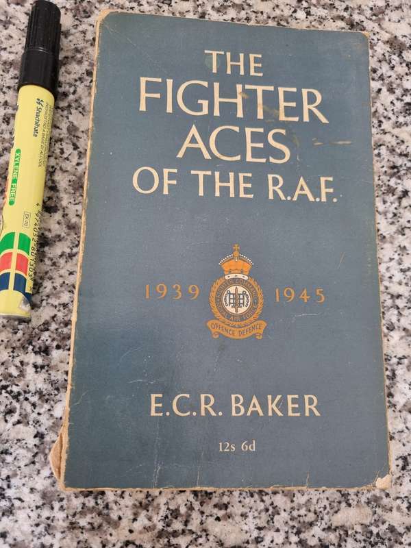 THE FIGHTER ACES OF THE Royal Air Force E C R BAKER   this Ed. 1965 (  aircraft aviation RAF