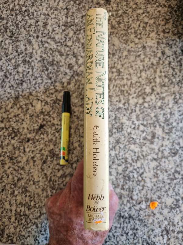 NATURE NOTES of THE COUNTRY DIARY OF AN EDWARDIAN LADY EDITH HOLDEN note condition