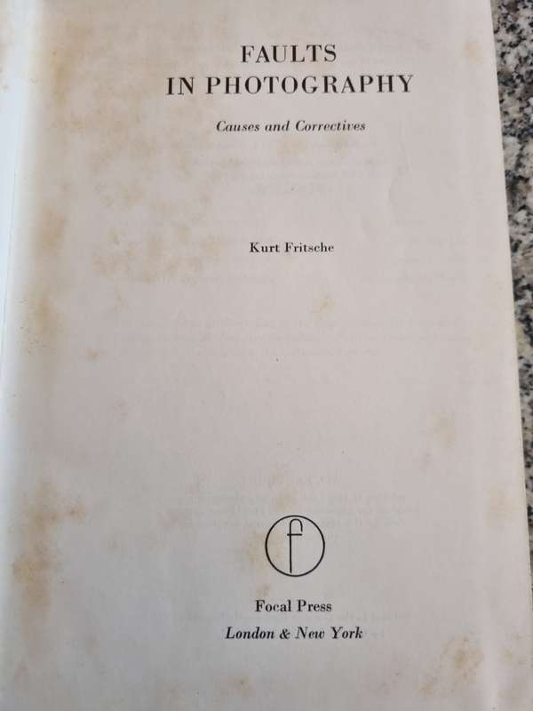 FAULTS in PHOTOGRAPHY CAUSES & CORRECTIVES KURT FRITSCHE 1968 (  vintage camera developing negatives