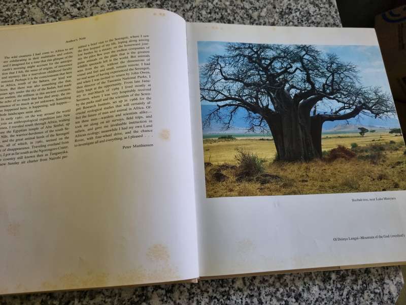 THE TREE WHERE MAN WAS BORN PETER MATTIESSEN with Photography ELLIOT PORTER The AFRICAN EXPERIENCE