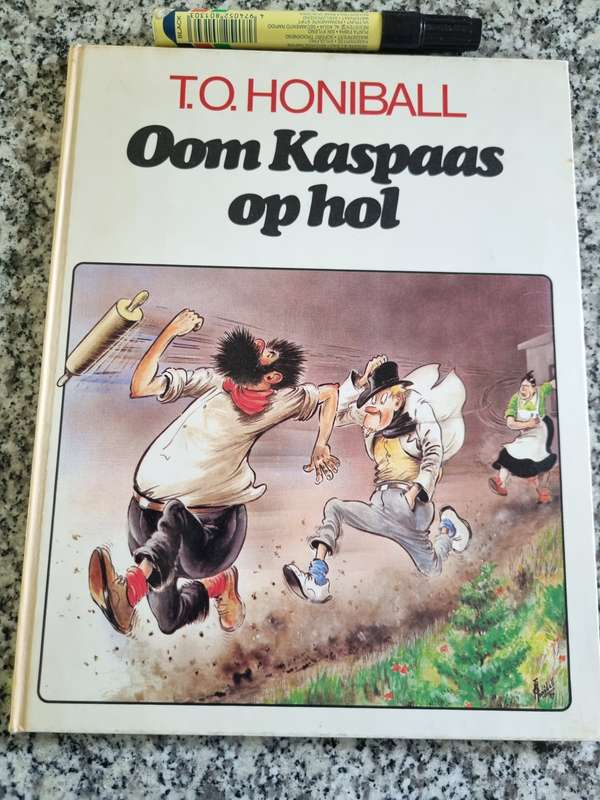 T O HONIBALL OOM KASPAAS Op Hol Hardeband 1979