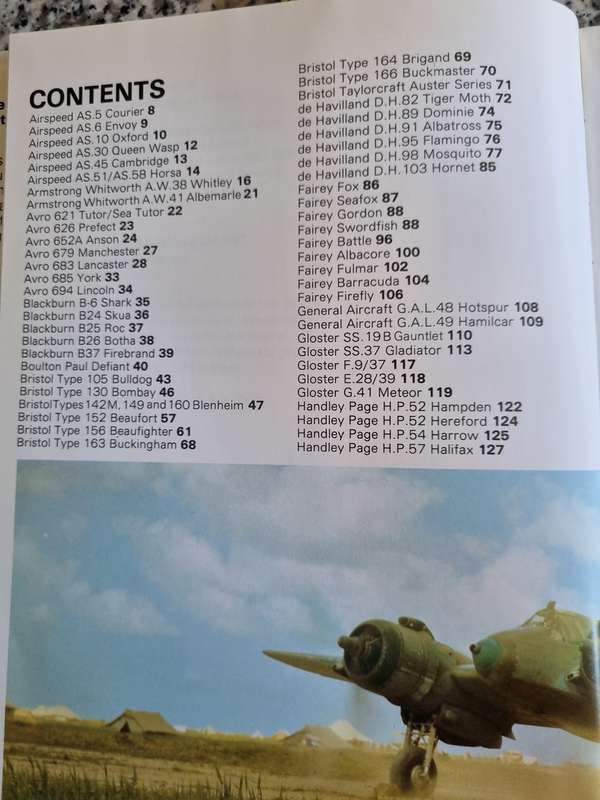The Hamlyn Concise Guide to British Aircraft of World War II : David Mondey (Hardcover)