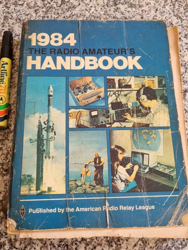 A READING COPY 1984 THE RADIO AMATEUR'S HANDBOOK 61st Edition in a POOR CONDITION