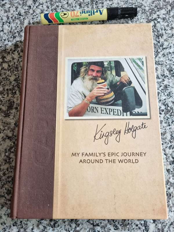KINGSLEY HOLGATE CAPRICORN Following the Invisible Line  Family`s epic journey around the world