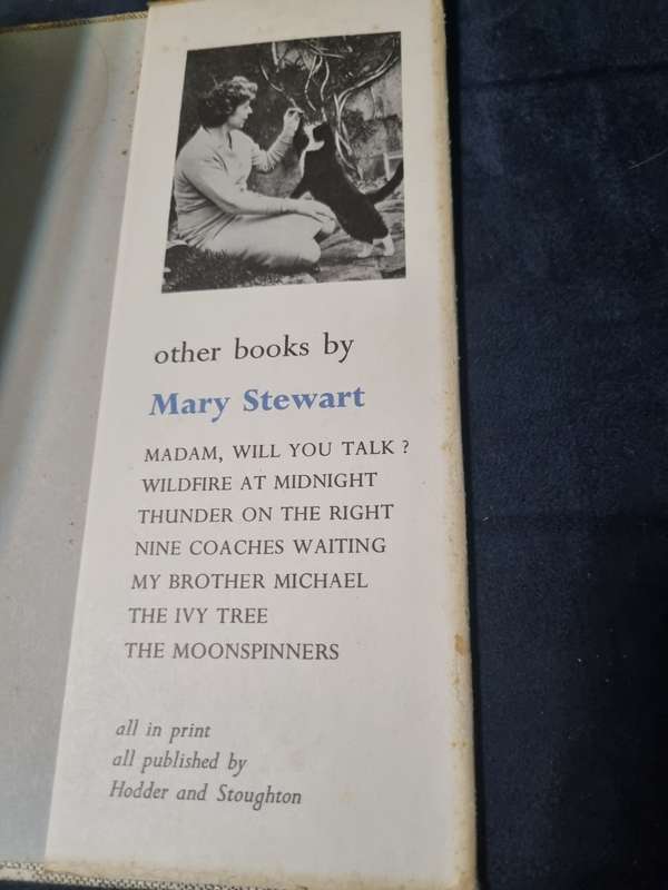 THE WIND OFF THE SMALL ISLES MARY STEWART 1968