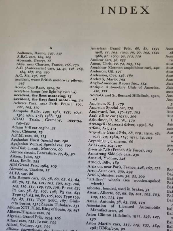 1971 CAR FACTS & FEATS record of everyday motoring & automotive achievement Anthony Harding GUINNESS