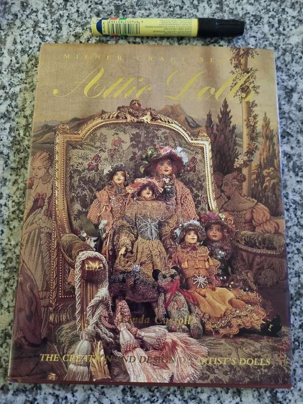 ATTIC DOLLS LINDA CARROLL ( vintage dolls )