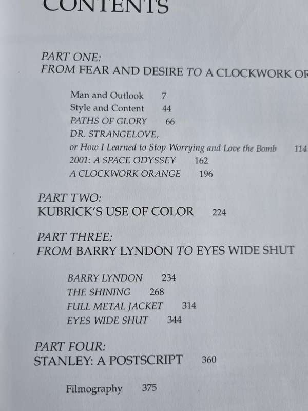 STANLEY KUBRICK DIRECTOR A Visual analysis Alexander Walker Sybil Taylor Ulrich Ruchti ( Film cinema