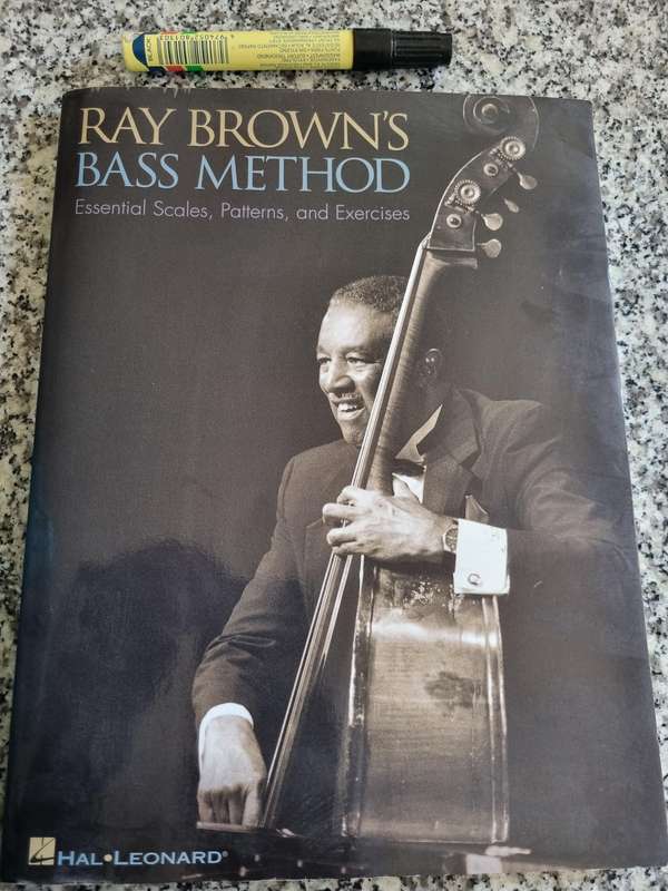RAY BROWN's BASS METHOD Essential Scales Patterns & Exercises ( Music Legendary Jazz  Bassist  )