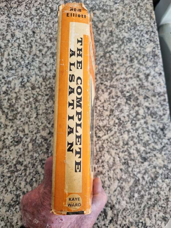 THE COMPLETE ALSATIAN NEM ELLIOTT Second Edition 1968