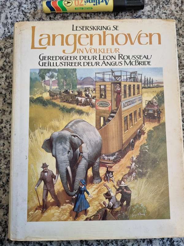 LANGENHOVEN IN VOLKLEUR GEREDIGEER Deur LEON ROUSSOUW Geillustreer Deur Angus McBride