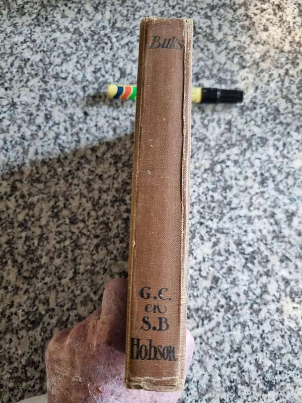 BUKS  Deur G C en S B HOBSON Uitgegee 1935