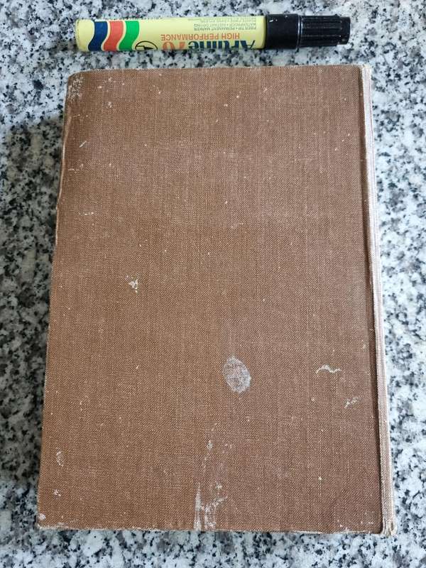 BUKS  Deur G C en S B HOBSON Uitgegee 1935