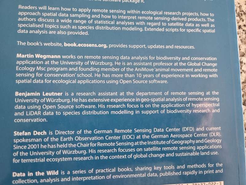 REMOTE SENSING and GIS for ECOLOGISTS using Open Source Software Martin Wegmann  Data in the Wild