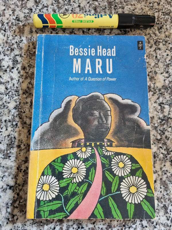 BESSIE HEAD MARU ( note some reading /shelf wear )