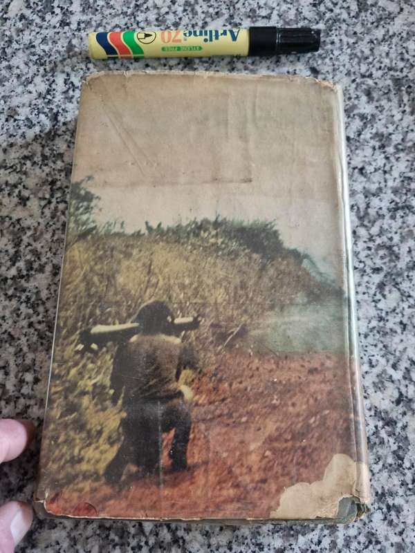 CONGO MERCENARY MIKE HOARE  ( Hardcover ) Please note the condition