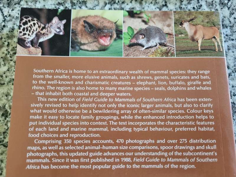 FIELD GUIDE TO THE MAMMALS OF SOUTHERN AFRICA CHRIS & TILDE STUART (  wildlife )