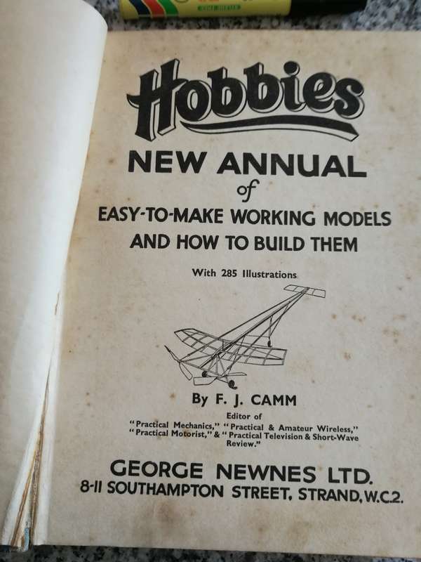 HOBBIES NEW ANNUAL EDITED BY F J CAMM Models Hobbies and Experiments Published around 1935