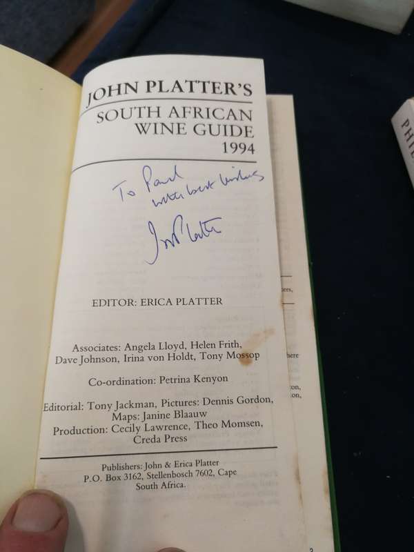 1994 PLATTER`S BOOK OF SOUTH AFRICAN WINES  SIGNED ( John Platter John Platters Wine Guide  )
