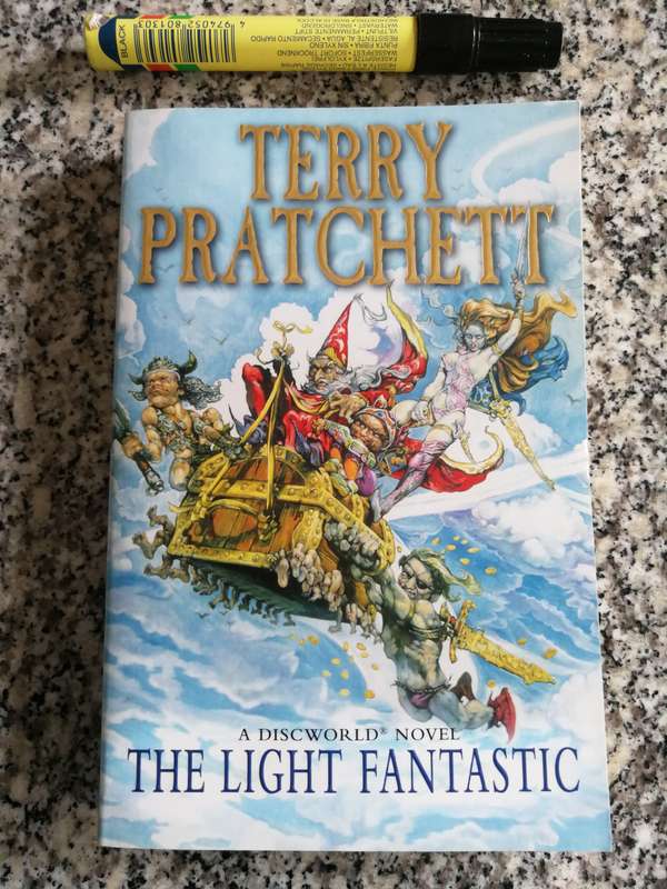 TERRY PRATCHETT THE LIGHT FANTASTIC A Discworld Novel