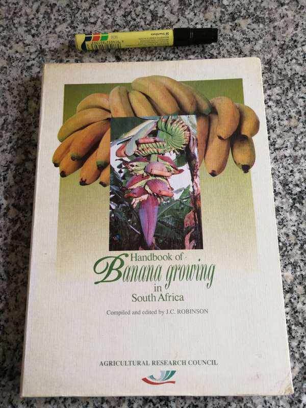 HANDBOOK OF BANANA GROWING IN SOUTH AFRICA Compiled & Edited J C ROBINSON  fruit farming bananas