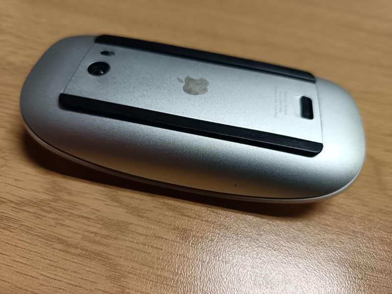 Apple wireless magic mouse model A1296