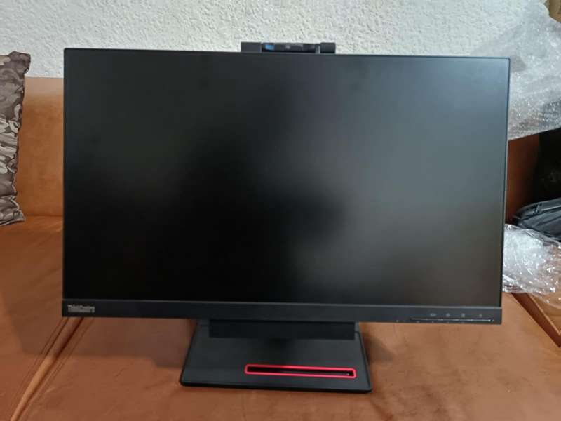 ThinkCentre tio 24 gen 4