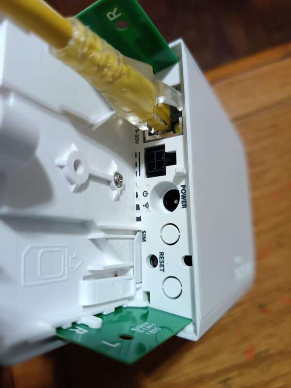 MikroTik  routerboard wAP R R11e-LTE