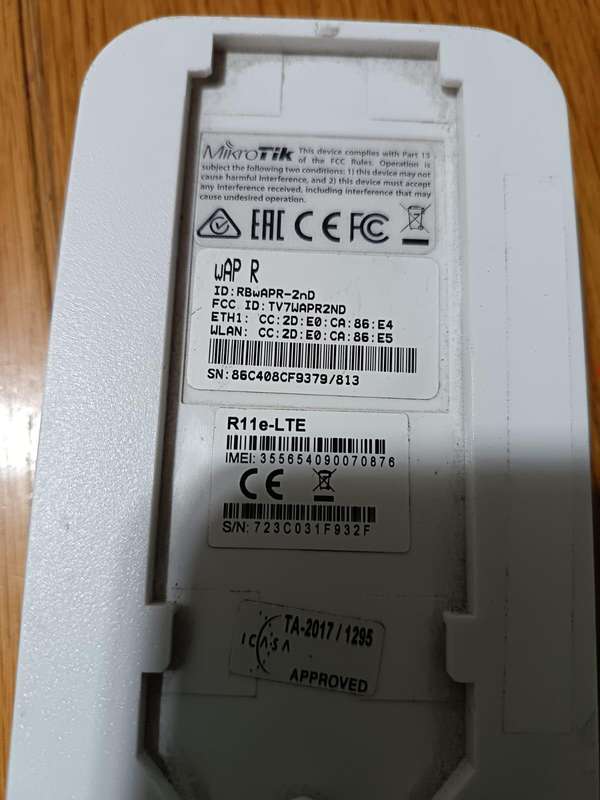 MikroTik  routerboard wAP R R11e-LTE