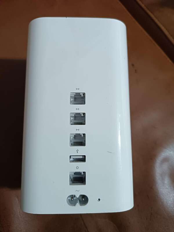Apple AirPort 6th gen Model- A1521