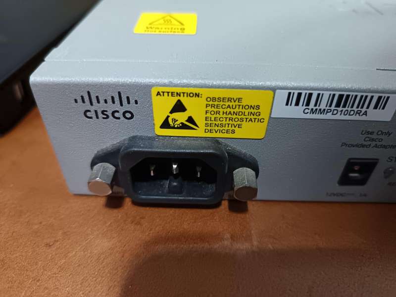 CISCO  ME 1200-4S- A Network Switch