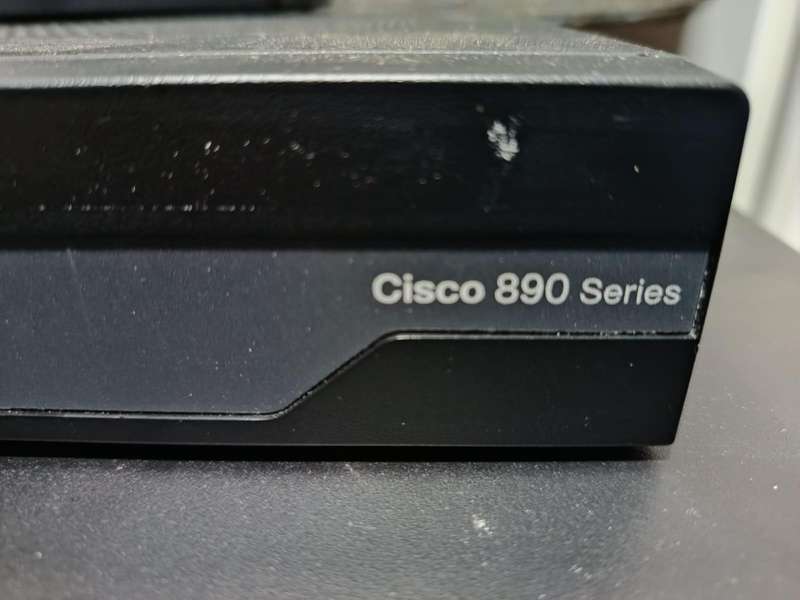 CISCO 890 SERIES CISCO 897VA -Network Switch