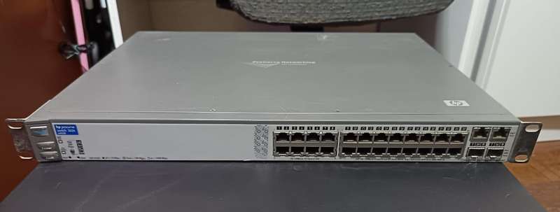 HP ProCurve Switch 2610 J9085A  - network switch
