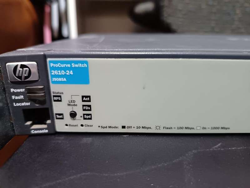 HP ProCurve Switch 2610 J9085A  - network switch