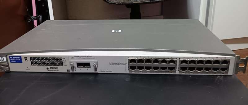 HP ProCurve Switch 2124 J4868A  - network switch