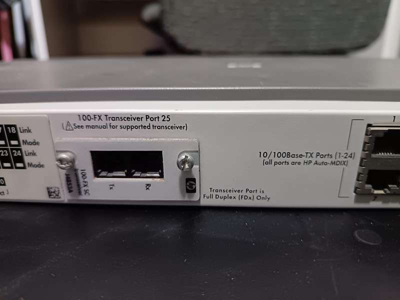 HP ProCurve Switch 2124 J4868A  - network switch
