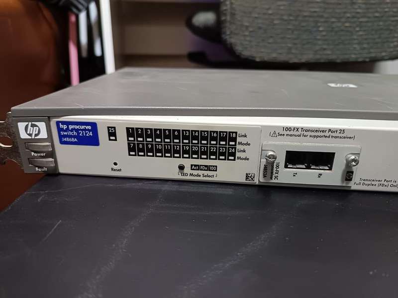 HP ProCurve Switch 2124 J4868A  - network switch