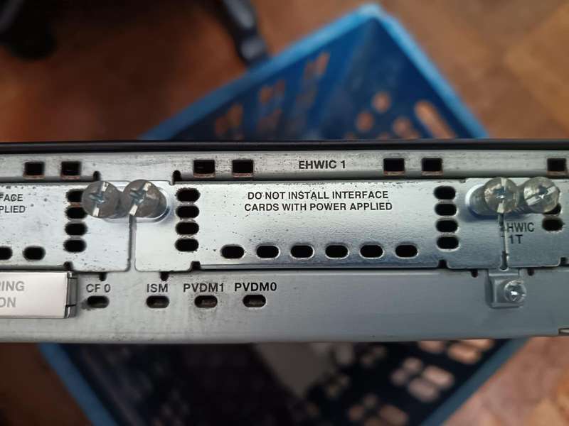 CISCO 2900 SERIES  CISCO 2901 ETHERNET ROUTER Network Switch