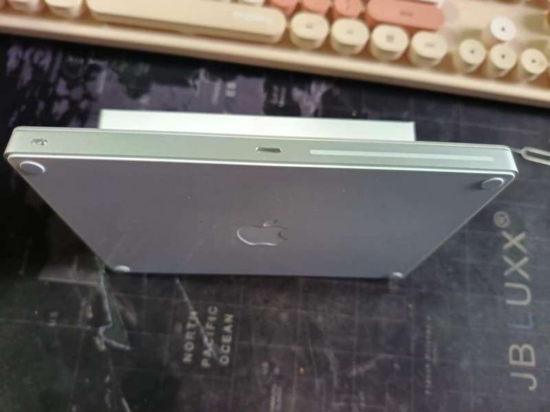 Apple trackpad Model A1535