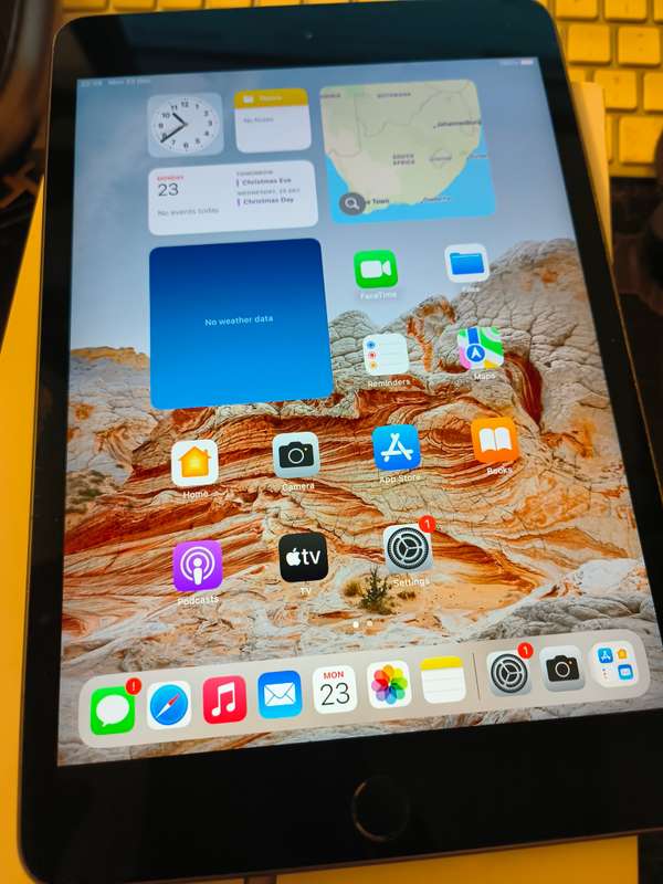 IPad Mini 5th Gen  64gig Wifi In Box