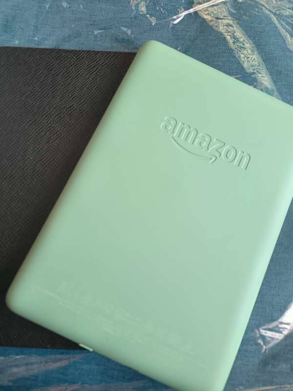 Amazon Kindle Paperwhite 6` Wi-Fi 8gb  10th Gen - Matcha Green